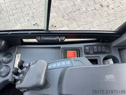 Jungheinrich EFG 215 / Triplex: 4.25m! / SS / nur 716h!