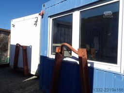 Abroll-Absetz Container/Pressen/Lager/Aufenthalt/Kran