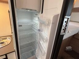 BÜRSTNER Delfin IT 690 G Klima, AHK, SAT/TV, Navi,Markise