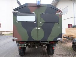MERCEDES-BENZ Unimog MIL 2 To U 1300 L Turbo Sanni Koffer