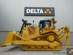 Caterpillar D8T