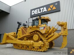 Caterpillar D8T