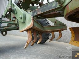 Caterpillar 130G Ex-army