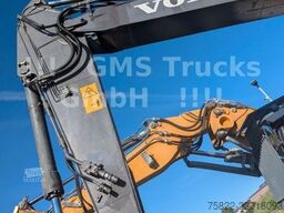 VOLVO EC 220 / SW + 2 Löffel