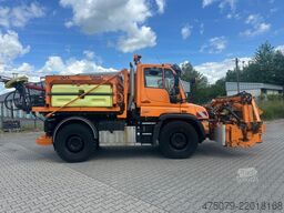 UNIMOG U 423 / Mähausstattung Dücker / Salzstreuer