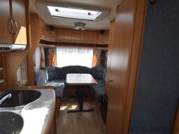 HOBBY De Luxe 450 UF mit Mover und Vorzelt