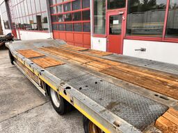 Möslein TF3 Schwebheim  3 Achs Tiefladeranhänger