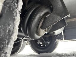 Schmitz Cargobull Semitrailer Reefer Standard divu klāju