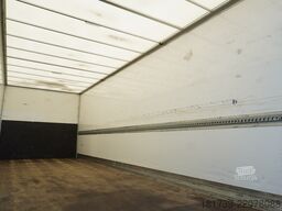 Renault D280 16T / Box truck 18 EPAL / Tail lift