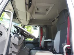 Renault D280 16T / Box truck 18 EPAL / Tail lift