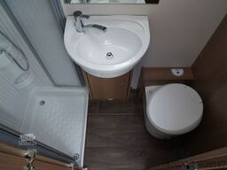 CARADO A 464 PRO (47) SAT, TV, Navi, Markise