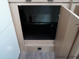 CARADO A 464 PRO (47) SAT, TV, Navi, Markise