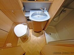 BÜRSTNER Delfin Performance T 700/Einzelbetten/Solar/Klim