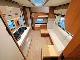 LMC Vivo 532 K/1.Hand/Einzelbetten+Etagenbetten/Mov.