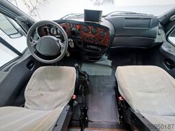 DETHLEFFS Globetrotter XXL A 8000 / Festbett / Garage