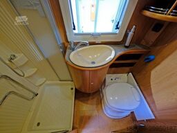 DETHLEFFS Globetrotter XXL A 8000 / Festbett / Garage