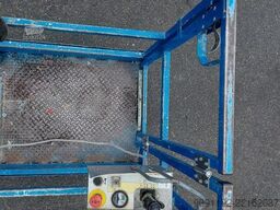 SkyJack SJ12
