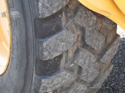VOLVO L35G Radlader Gabel Schaufel 7200 Kg