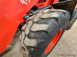 Kubota R 085