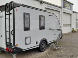 Knaus Sport&Fun 480 QL Black Selection 1700kg,Dusche