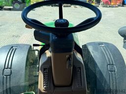 John Deere 8430