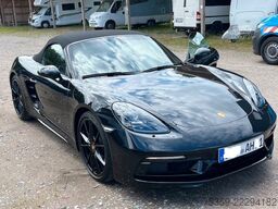 PORSCHE 718 Boxster