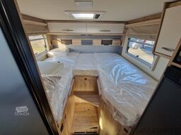 EURAMOBIL Xtura XT 686  EF, Dachklima