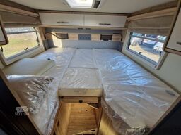 EURAMOBIL Xtura XT 686  EF, Dachklima