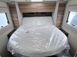 BÜRSTNER B66 TD IT 732  Sofort verfügbar / Hubbett / Auto