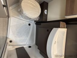 BÜRSTNER B66 TD 690 Hubbett, Sofort Verfügbar, Markise