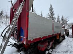 Tyllis jumbo semi-trailer with HMF crane