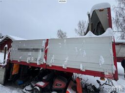 Tyllis jumbo semi-trailer with HMF crane