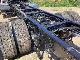 Ford Ford 4x2 Road 1833 Low Roof Sleeper Cab