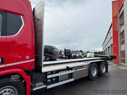 Scania R590 6x4 Kurzholz Kran und Schemel nach Wahl