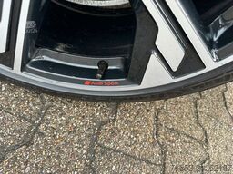 AUDI A4 40 TDI quattro S line * Digi * Navi * Kamera