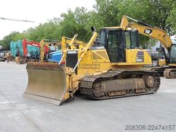 KOMATSU D65 PX ripper available
