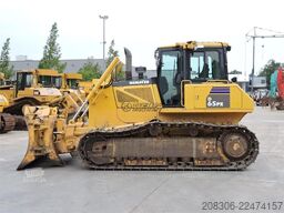 KOMATSU D65 PX ripper available