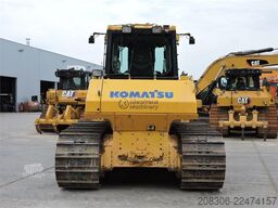 KOMATSU D65 PX ripper available