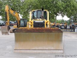 KOMATSU D65 PX ripper available