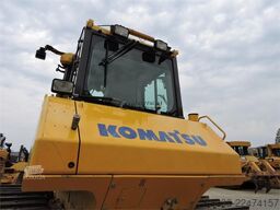 KOMATSU D65 PX ripper available
