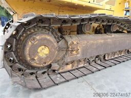 KOMATSU D65 PX ripper available