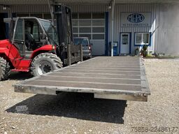 x Verzinkte Baustoff Plattform 7,82m