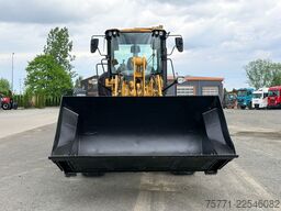 Caterpillar 930M ŁADOWARKA KOŁOWA