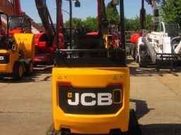 JCB 16C-1 T3 ** 2x Löffel **