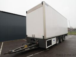 Groenewegen 3 Axle frigo trailer with CARRIER SUPRA 950 MT