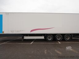 LAMBERET 3 Axle frigo trailer with CARRIER VECTOR 1950 MT