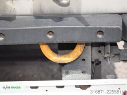 SCHMITZ CARGOBULL SKO FP 60 ThermoKing SLXi 300