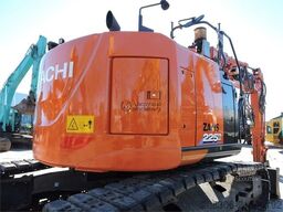 HITACHI ZX225