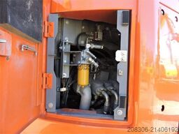 HITACHI ZX225