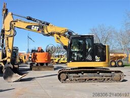 CATERPILLAR 325FL